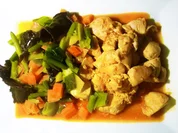 Chinapfanne: Hähnchenbrust-Stücke mit Gemüsebouquet und Ingwer - Rezept - Bild Nr. 328