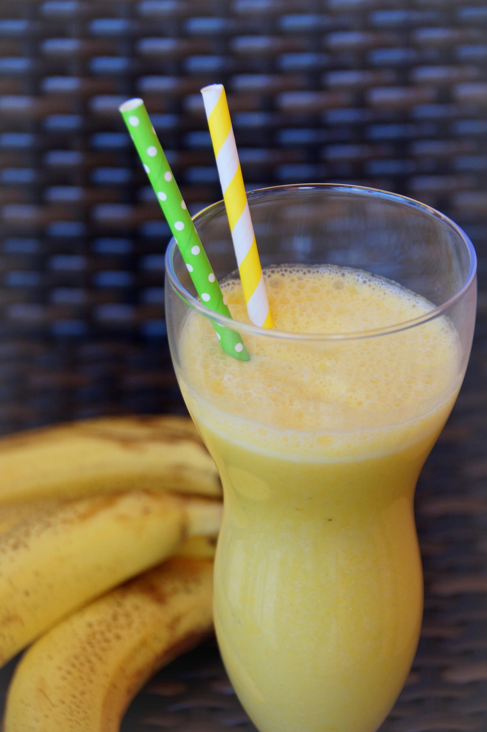 Bilder für Getränk: Bananen-Kurkuma-Shake - Rezept