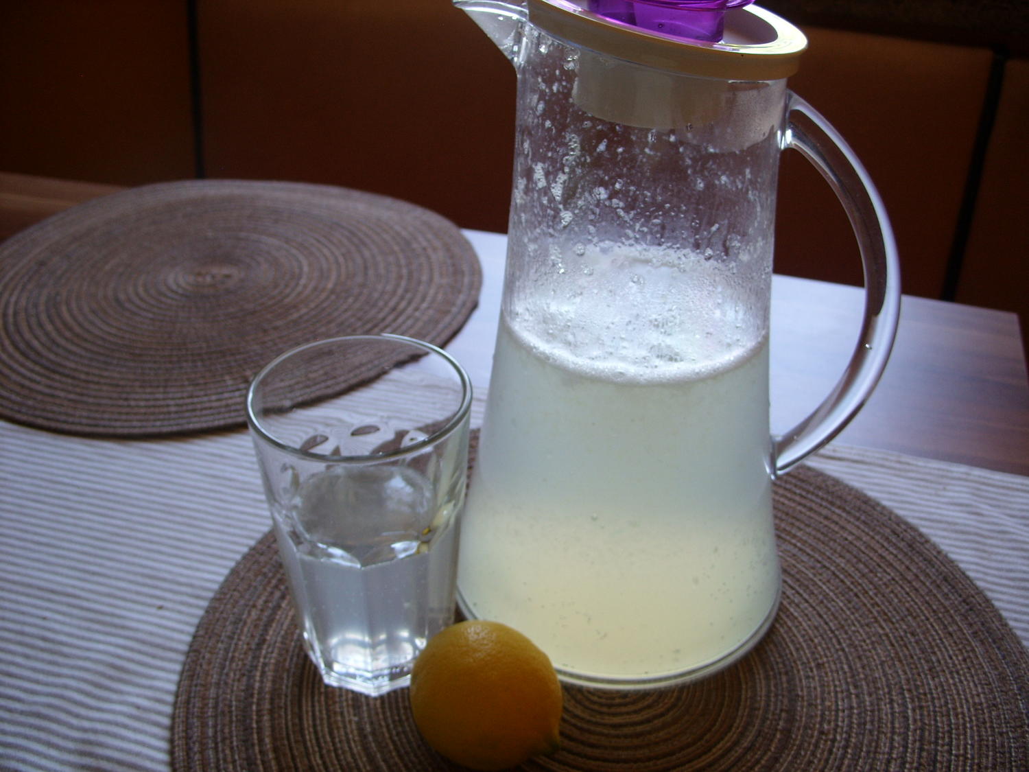 Zitronenlimonade Schnell gemacht und sehr erfrischend - Rezept mit Bild ...