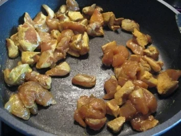 Rezept: Hähnchen mit Currysauce Bild Nr. 4 Hähnchen mit Currysauce - Rezept - Bild Nr. 4