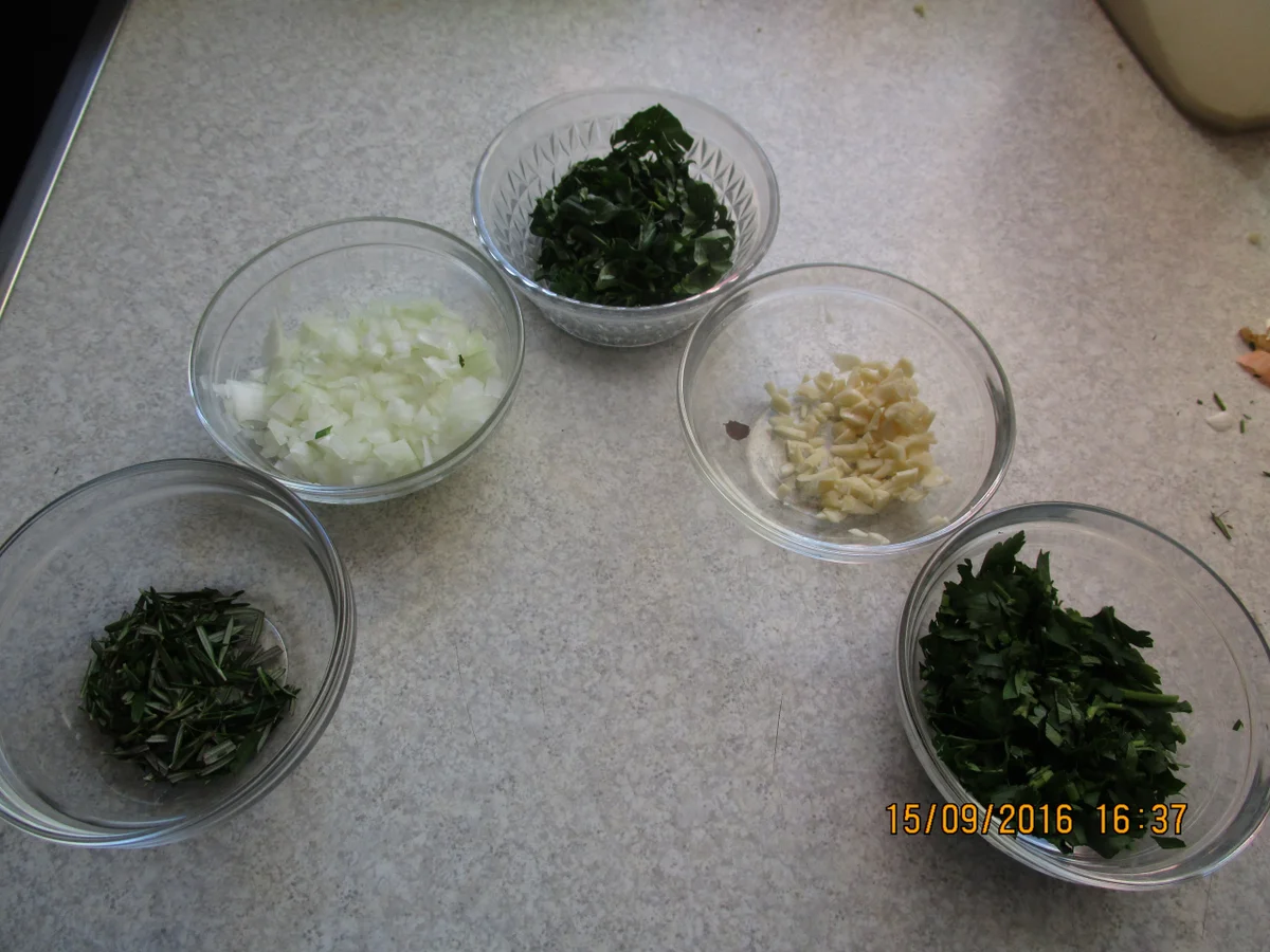 Überbackene Hackbällchen mit Tomatensauce - Rezept - Bild Nr. 365