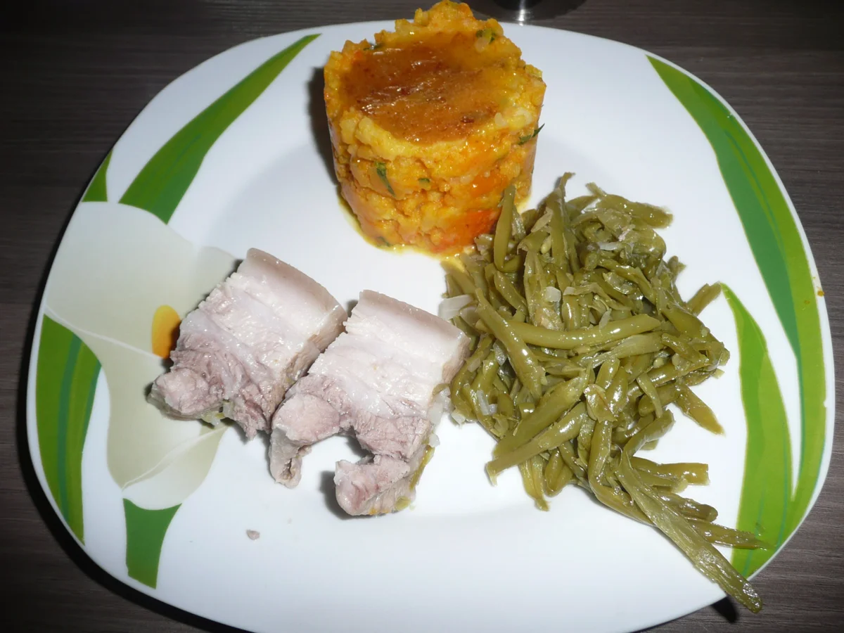 Kartoffel - Kürbisstampf zu Schweinebauch und sauren Bohnen. - Rezept - Bild Nr. 360