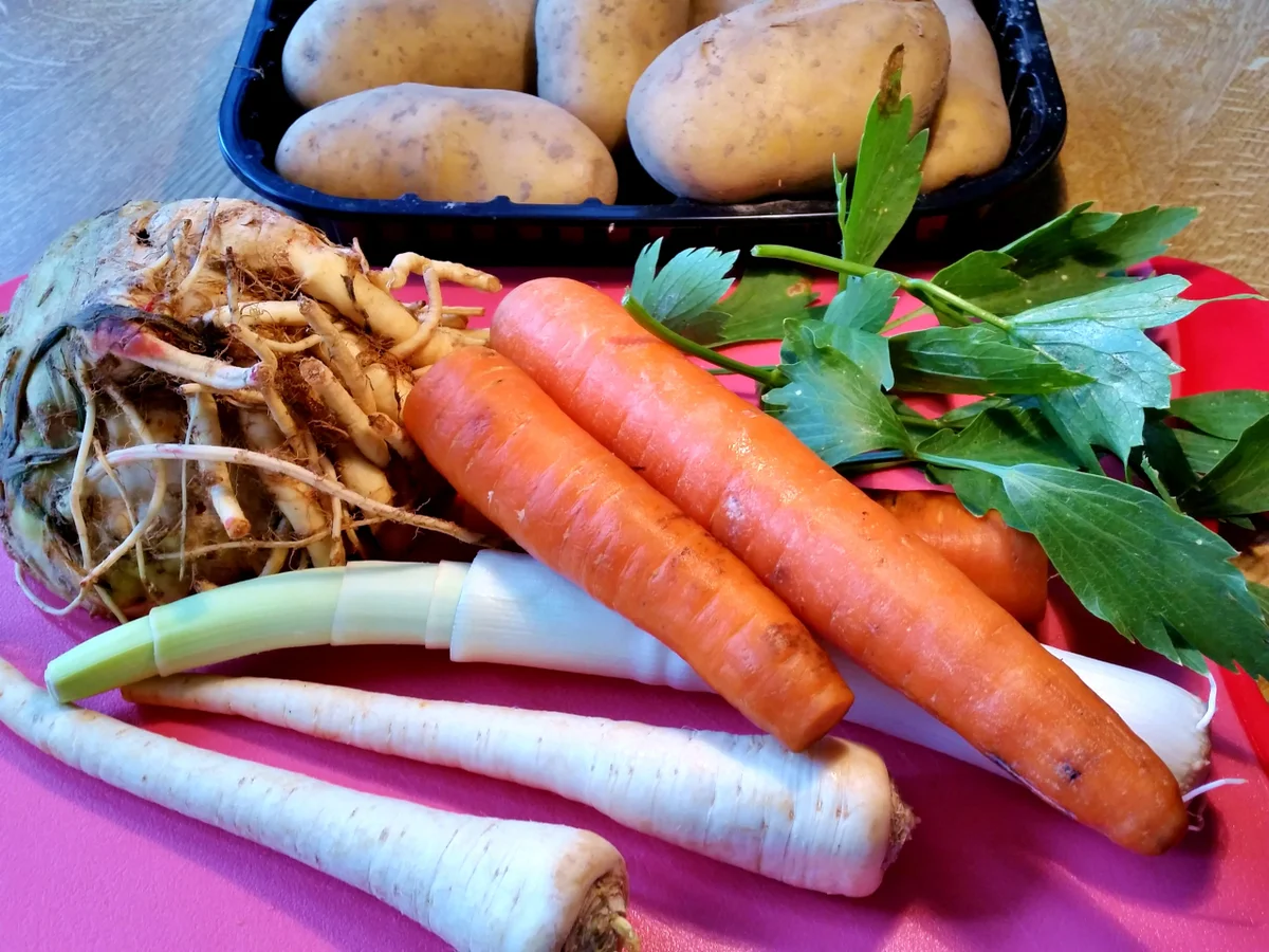 Gemüsige Kartoffelsuppe - Rezept - Bild Nr. 357