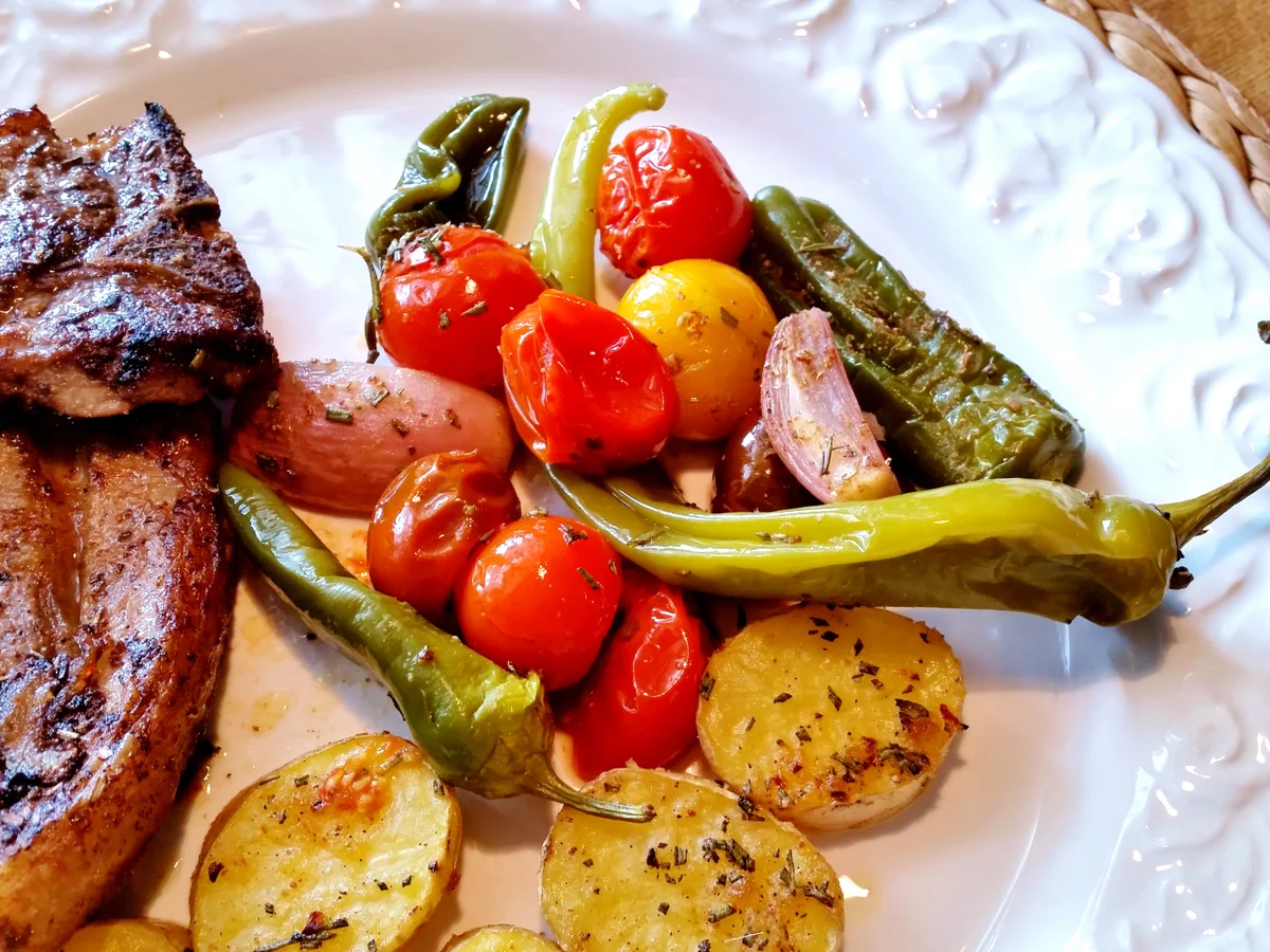 Rezept: Buntes Grillgemüse und Rosmarin-Kartoffeln ... Bild Nr. 372 Buntes Grillgemüse und Rosmarin-Kartoffeln ... - Rezept - Bild Nr. 372