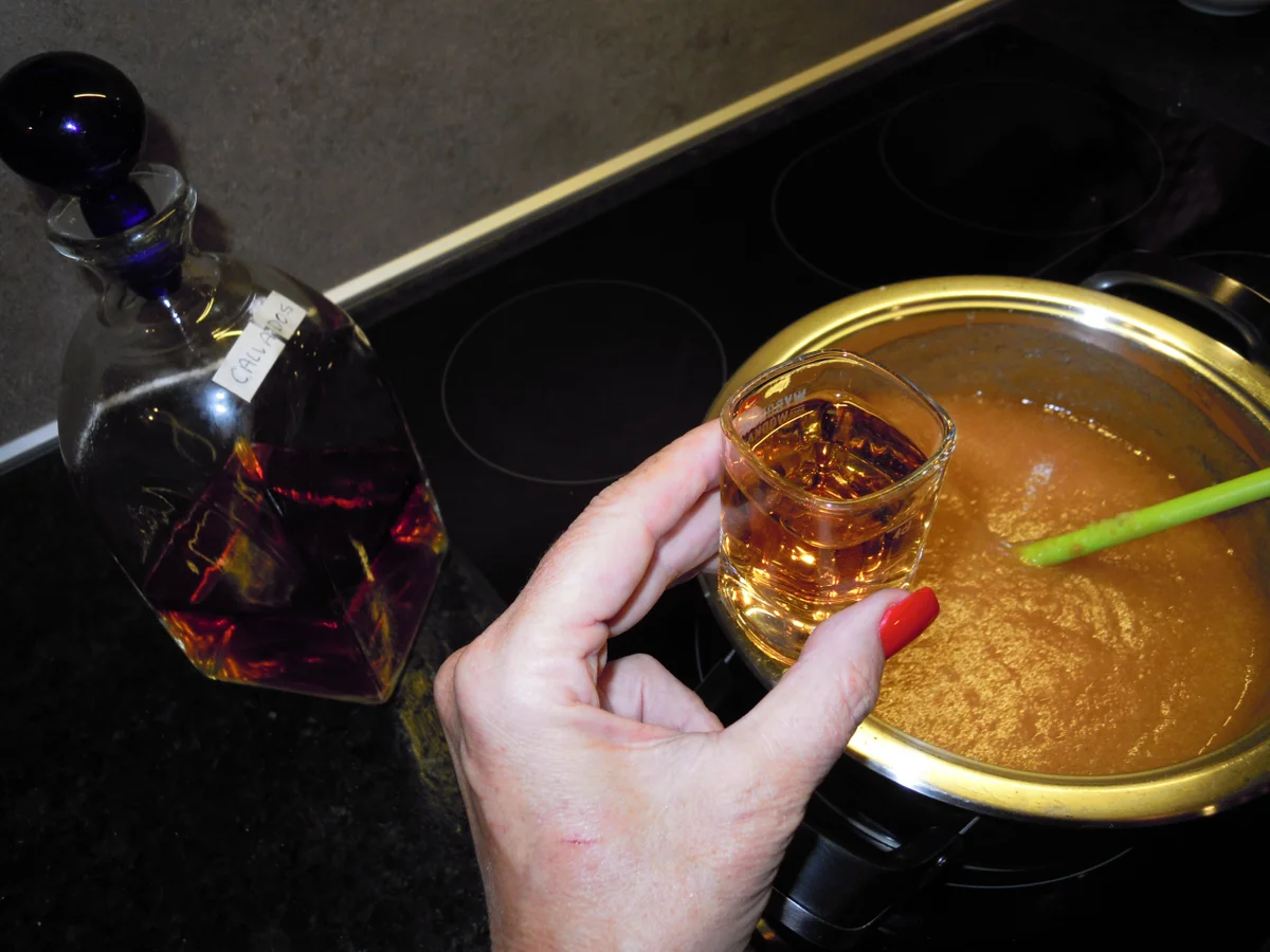 Rezept: Marmelade: Apfel / Ingwer mit Calvados Bild Nr. 791 Marmelade: Apfel / Ingwer mit Calvados - Rezept - Bild Nr. 791