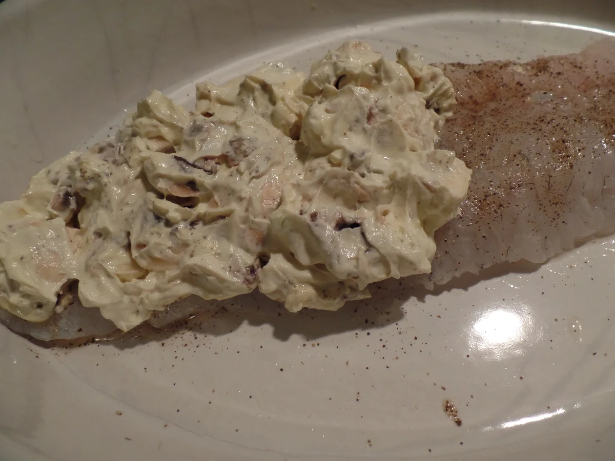 Fischfilet mit Knusperkruste und Gurkensalat - Rezept - Bild Nr. 370