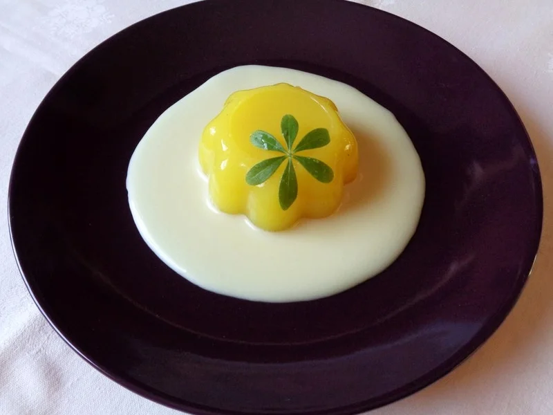 Pudding aus dem Safranbirnensud ... und weiße Schokoladen - Sahne - Sauce ... - Rezept - Bild Nr. 475