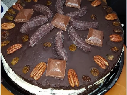 Rezept: Bananen-Pecanuss-Schokotorte mit Zitronencreme Bananen-Pecanuss-Schokotorte mit Zitronencreme - Rezept