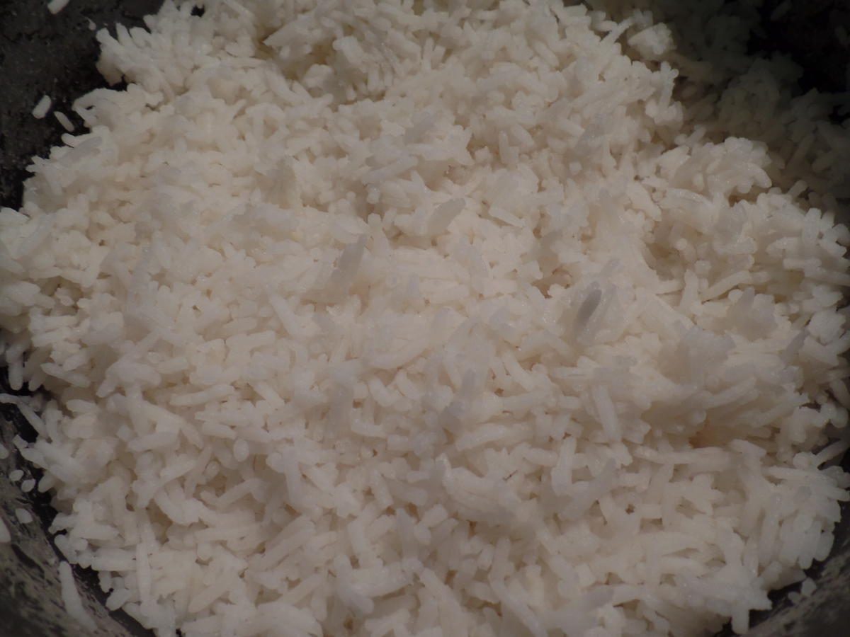 Reis mit Tomatensauce und pochiertem Ei - Rezept - Bild Nr. 494