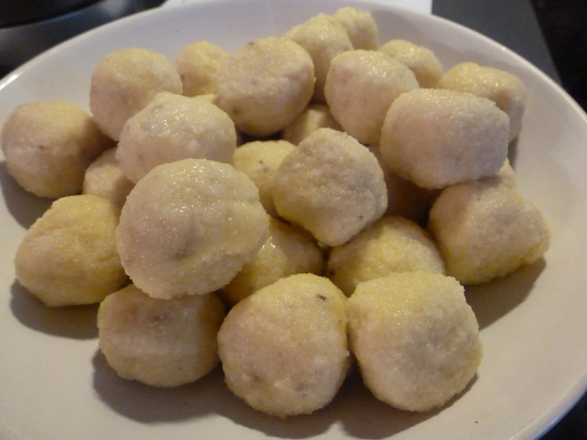 Rezept: Gnudi mit Schmortomaten-Ragout Bild Nr. 508 Gnudi mit Schmortomaten-Ragout - Rezept - Bild Nr. 508