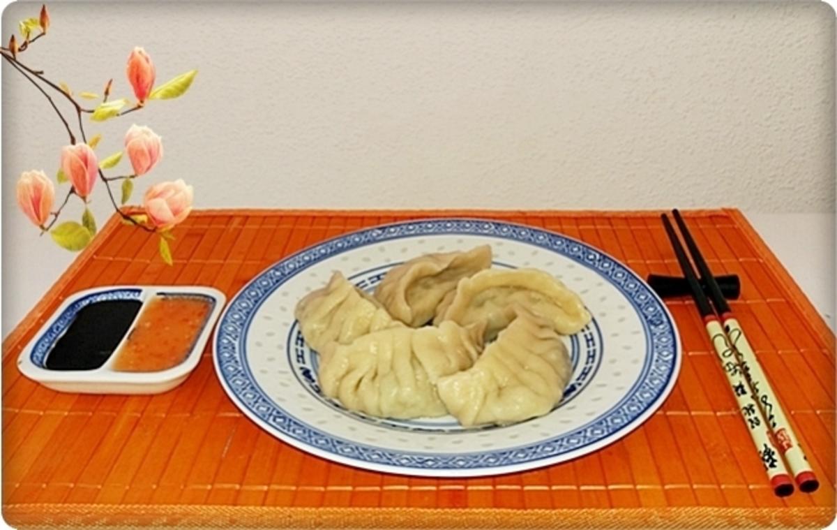 Chinesische Schnittlauch Dumplings mit selbstgemachter Thai  Chilisauce - Rezept - Bild Nr. 514