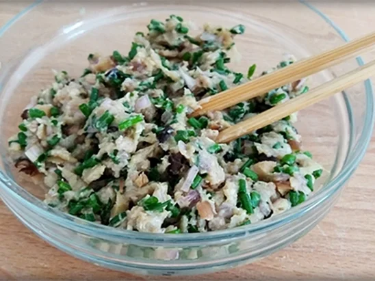 Chinesische Schnittlauch Dumplings mit selbstgemachter Thai  Chilisauce - Rezept - Bild Nr. 519