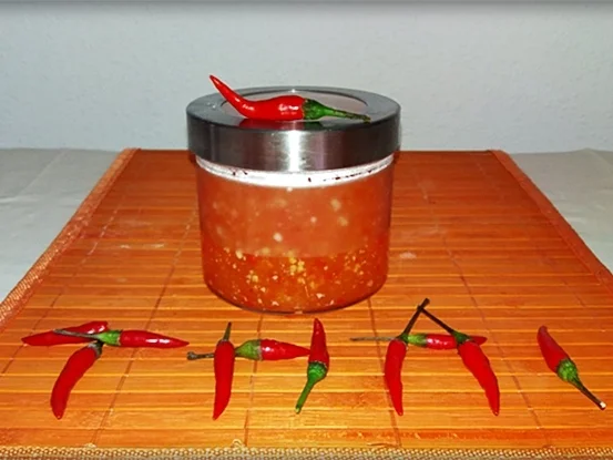 Rezept: Selbstgemachte Thai Chilisauce - scharf & süß Bild Nr. 524 Selbstgemachte Thai Chilisauce - scharf & süß - Rezept - Bild Nr. 524