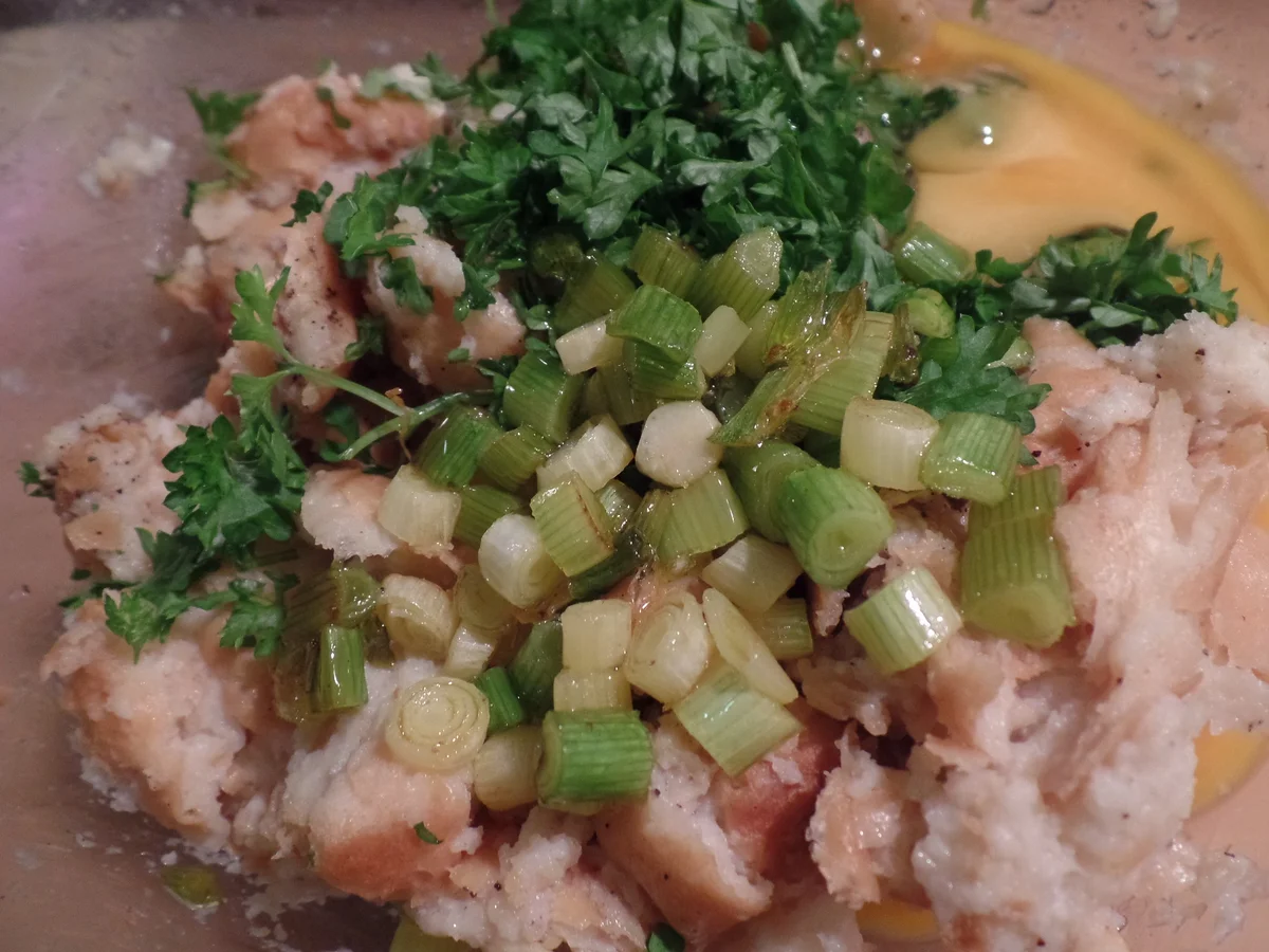 Serviettenknödel gebraten mit Pfifferlingen in Sahnesauce - Rezept - Bild Nr. 522