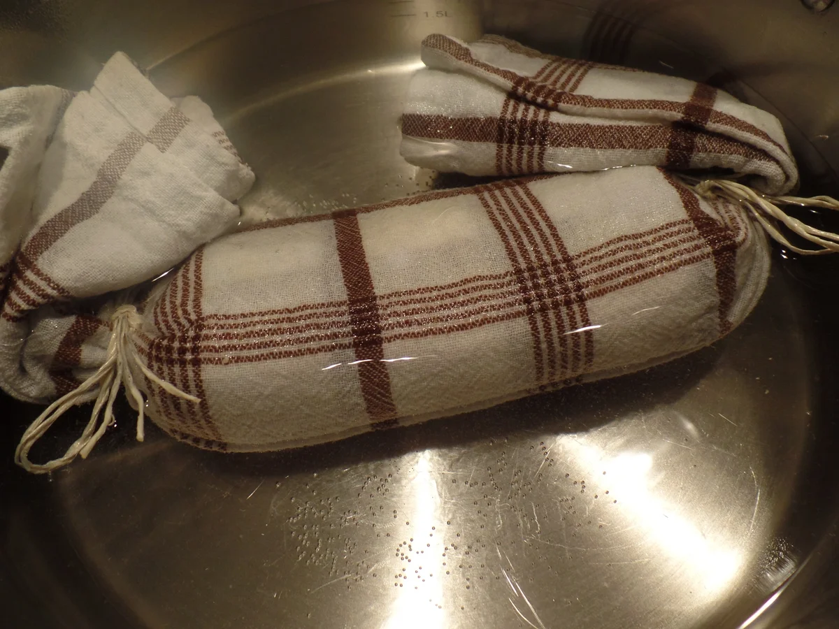 Serviettenknödel gebraten mit Pfifferlingen in Sahnesauce - Rezept - Bild Nr. 525