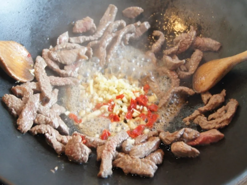 Curryblumenkohl mit Rindfleischstreifen - Rezept - Bild Nr. 536