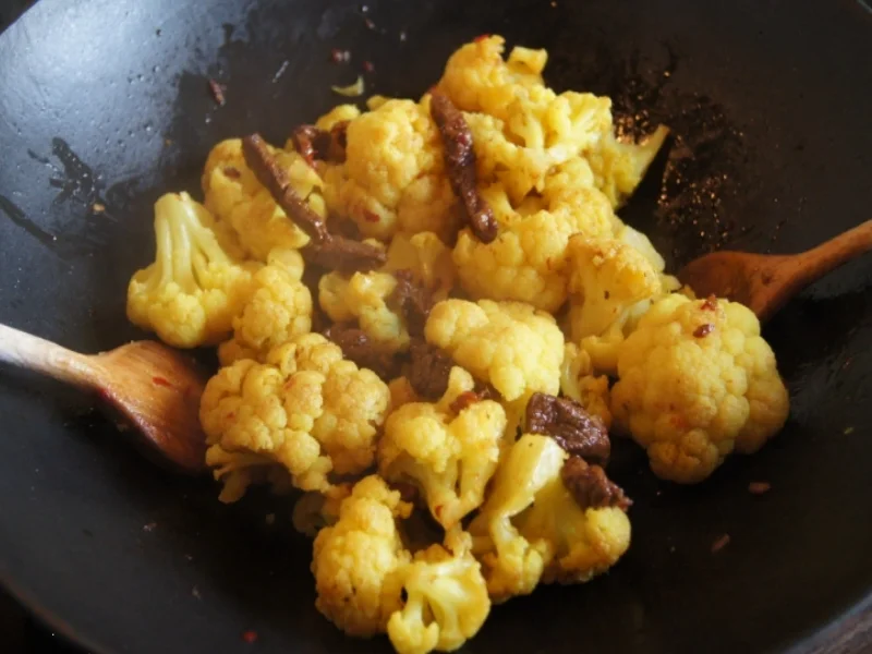 Curryblumenkohl mit Rindfleischstreifen - Rezept - Bild Nr. 539