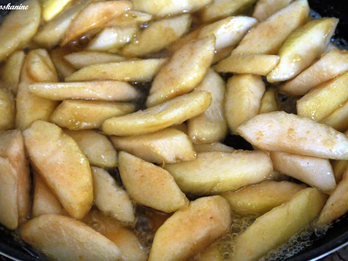 Chocolate Voila mit Weinbrandbirnen - Rezept - Bild Nr. 540