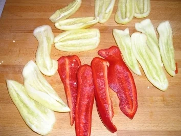 Vegetarisch/ Paprika mit Halloumikäse - Rezept