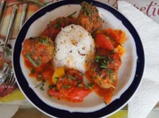 Rezept: Hackfleisch-Bรคllchen in Paprika-Tomatengemรผse mit Basmati-Mandelreis Bild Nr. 532 Hackfleisch-Bรคllchen in Paprika-Tomatengemรผse mit Basmati-Mandelreis - Rezept - Bild Nr. 532