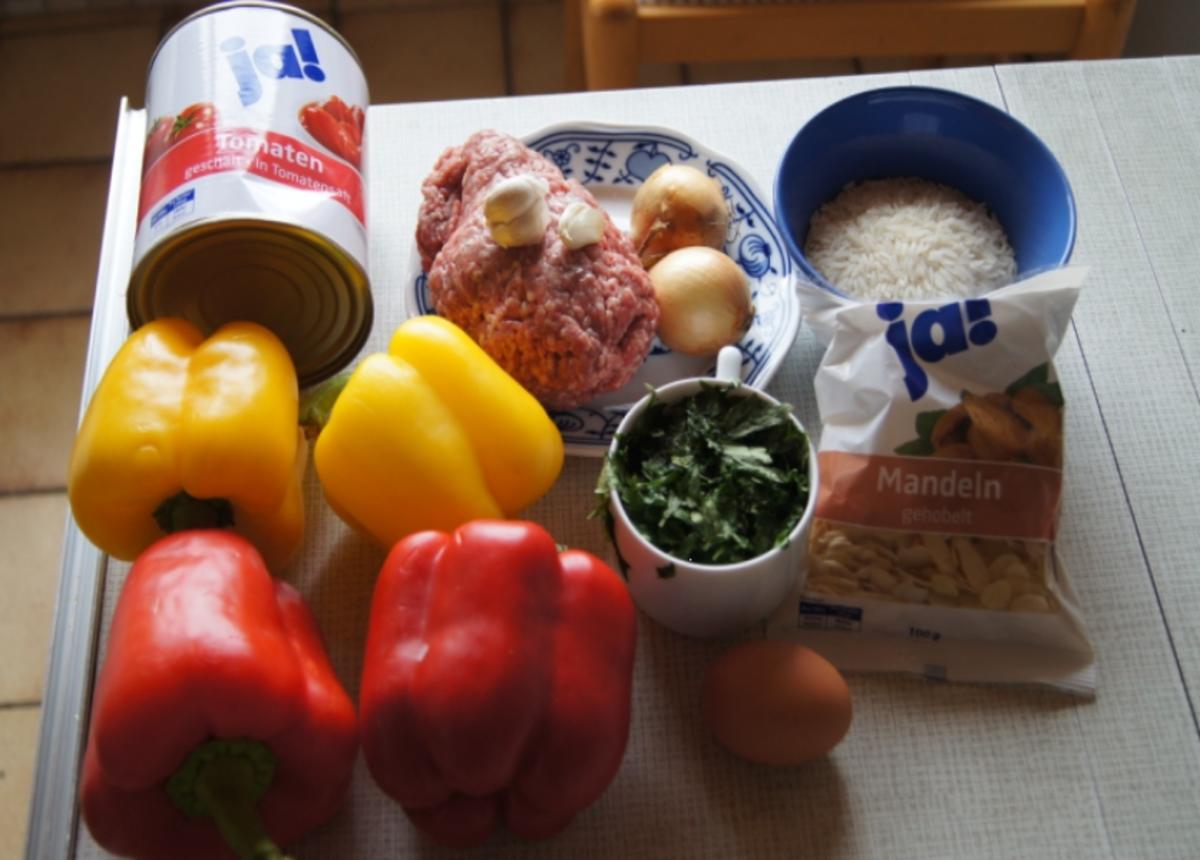 Hackfleisch-Bällchen in Paprika-Tomatengemüse mit Basmati-Mandelreis - Rezept - Bild Nr. 534