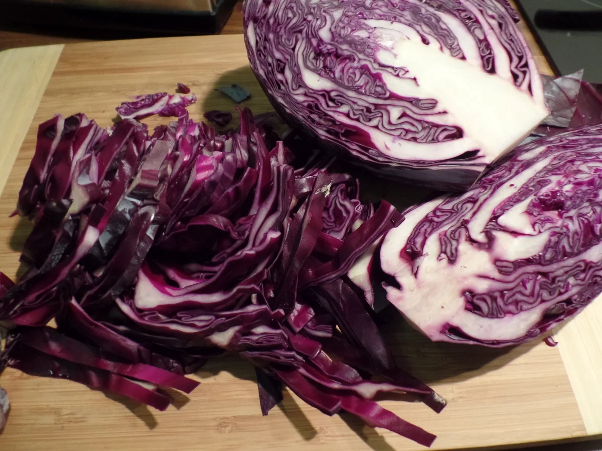 Rinderfilet mit selbstgemachtem Rotkohl und Pfeffersauce - Rezept - Bild Nr. 535