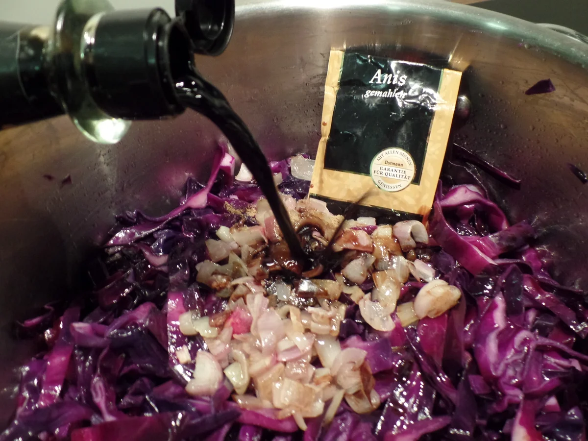 Rinderfilet mit selbstgemachtem Rotkohl und Pfeffersauce - Rezept - Bild Nr. 539