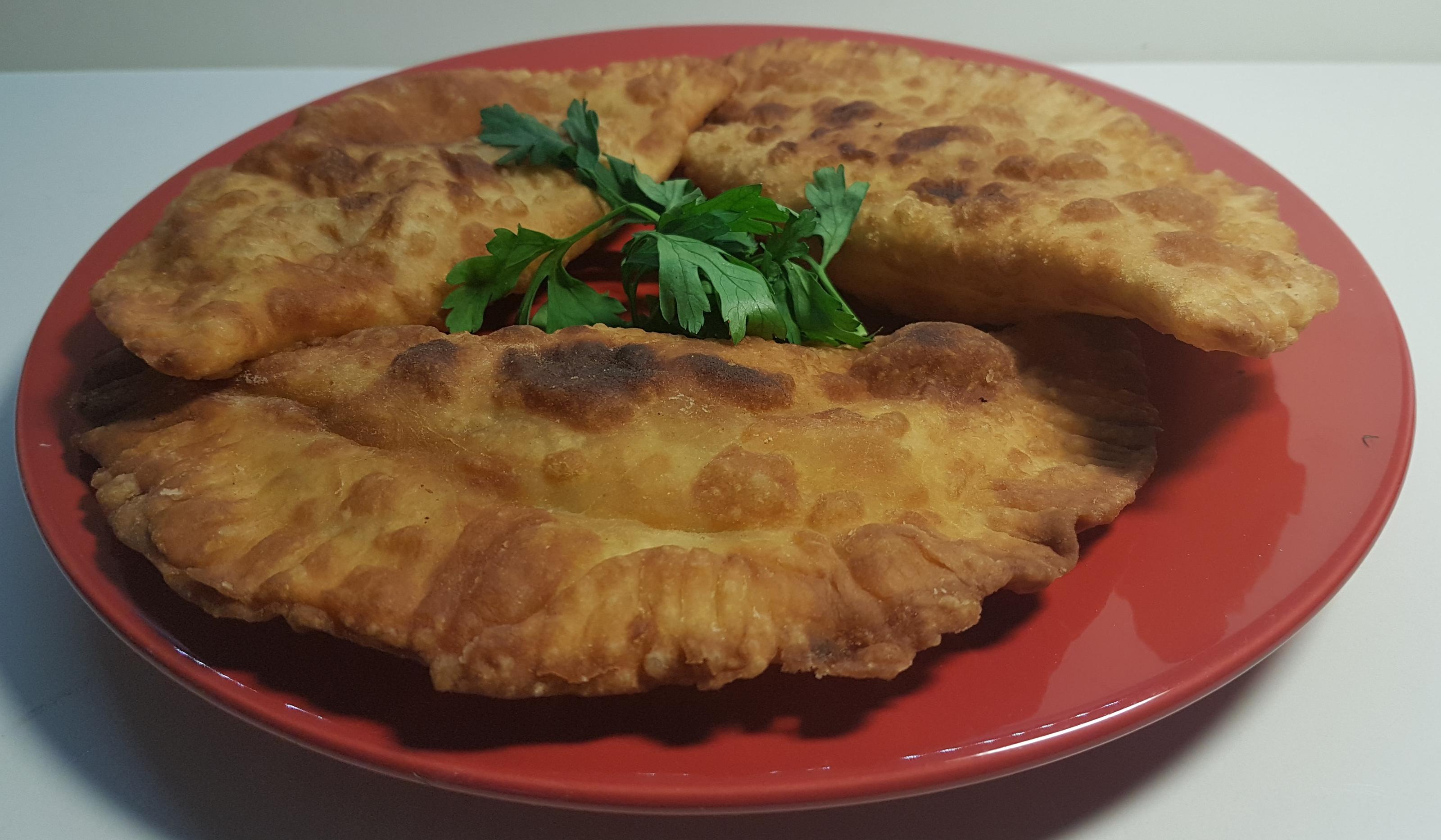 Bilder für Original Tschebureki – Krimtatarische Teigtaschen - Rezept