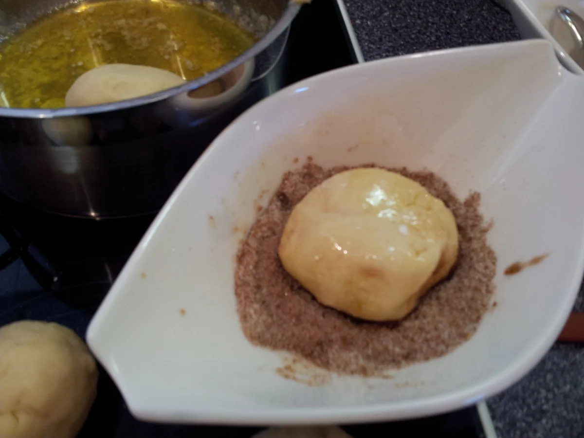 Gebackene Zwetschgenknödel - Rezept - Bild Nr. 551