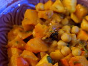 Herbstliches Kürbis-Apfel-Curry mit Kichererbsen - Rezept