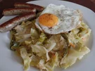 Wirsing mit Rostbratwürstchen und Spiegelei - Rezept - Bild Nr. 562