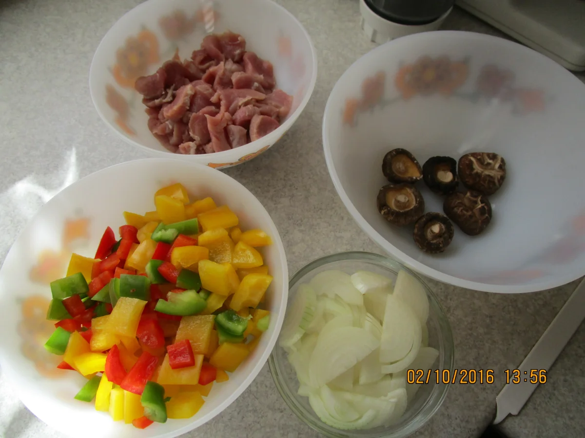 Schweinefleisch mit Paprika - Rezept - Bild Nr. 580