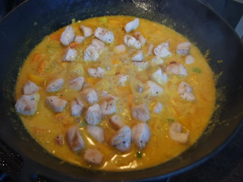 Hähnchenbrustfilet-Kürbis-Curry im Wok mit Reis - Rezept - Bild Nr. 595