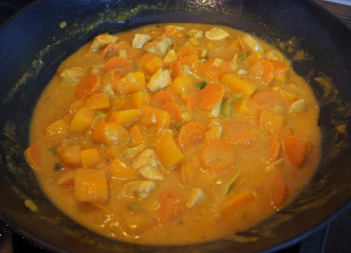 Hähnchenbrustfilet-Kürbis-Curry im Wok mit Reis - Rezept - Bild Nr. 596