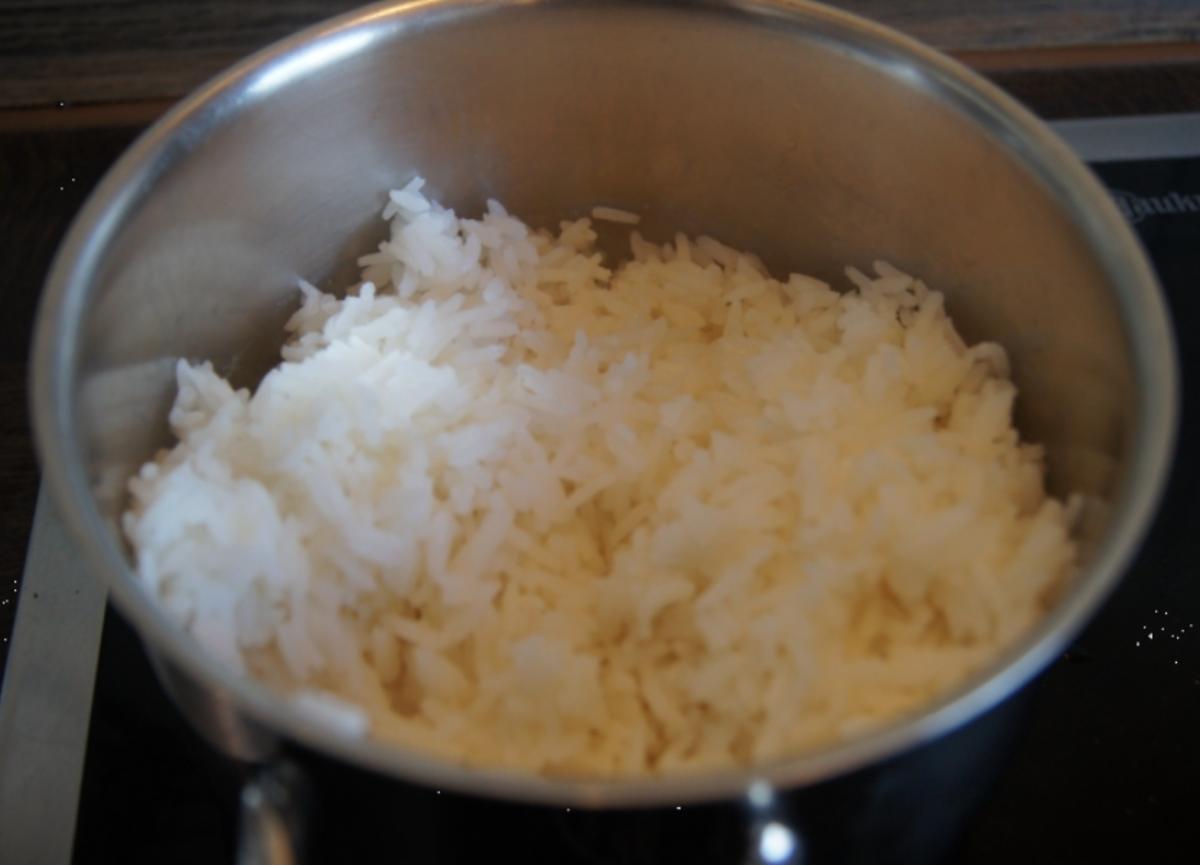 Hähnchenbrustfilet-Kürbis-Curry im Wok mit Reis - Rezept - Bild Nr. 597