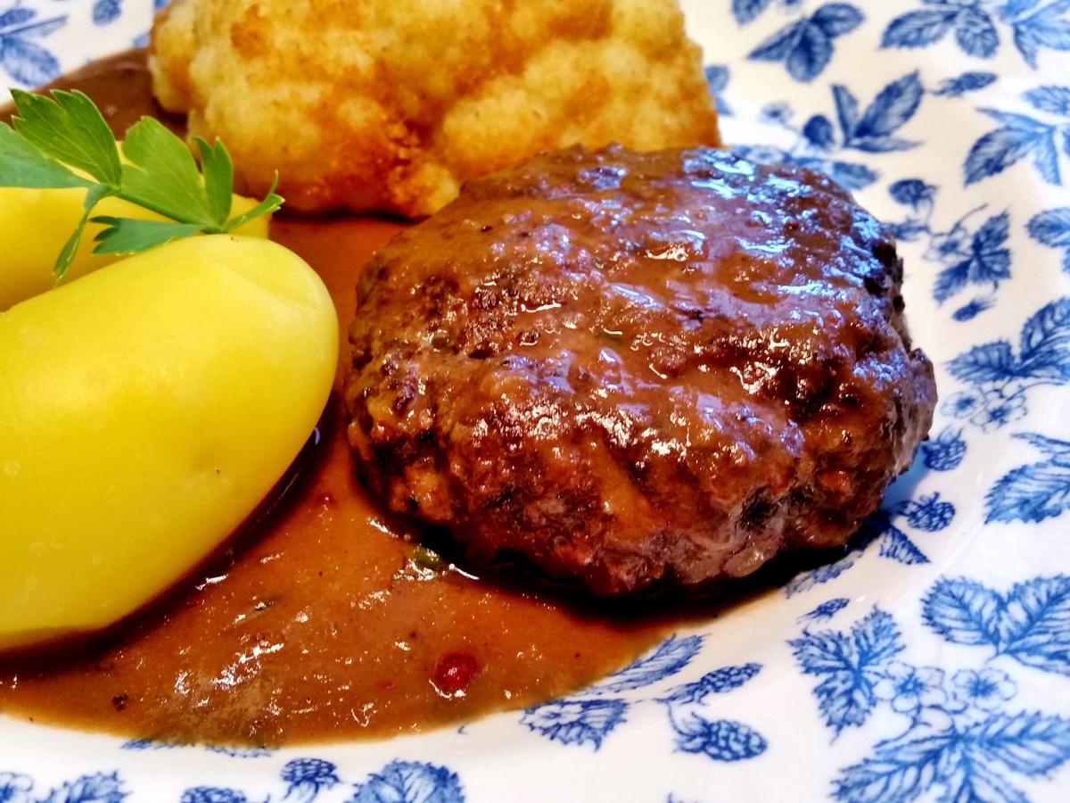 Hacksteaks - in Pfeffer-Rotwein-Soße - Rezept - Bild Nr. 594