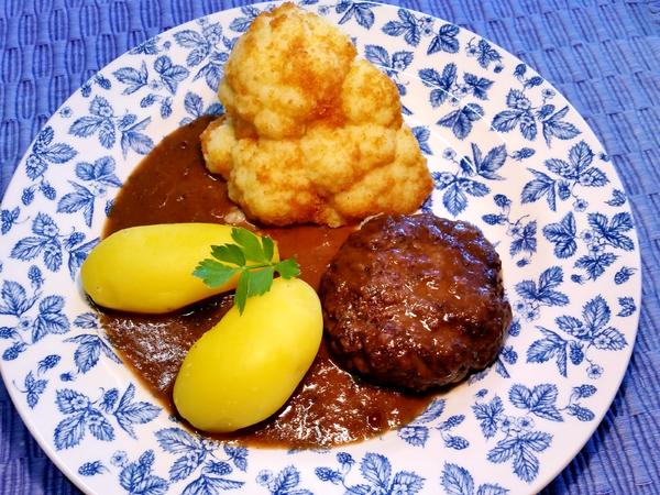 Hacksteaks - in Pfeffer-Rotwein-Soße - Rezept - kochbar.de