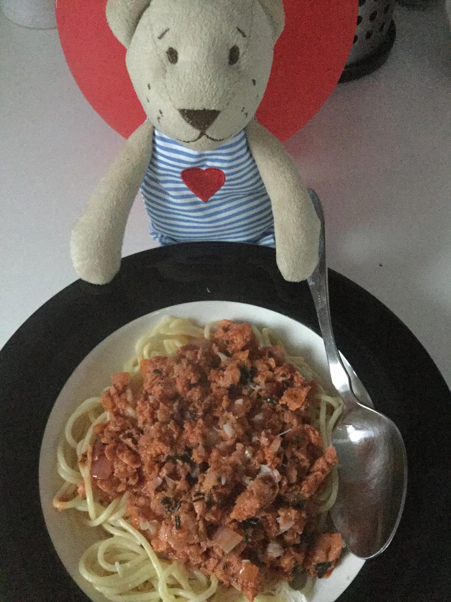 Frühstücksfleisch mit Tomatenmark an Spaghetti - Rezept - Bild Nr. 602