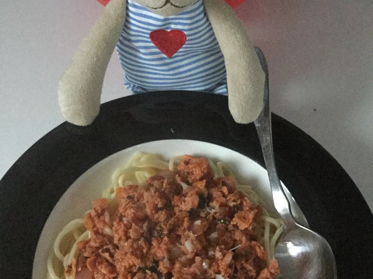 Rezept: Frühstücksfleisch mit Tomatenmark an Spaghetti Bild Nr. 602 Frühstücksfleisch mit Tomatenmark an Spaghetti - Rezept - Bild Nr. 602