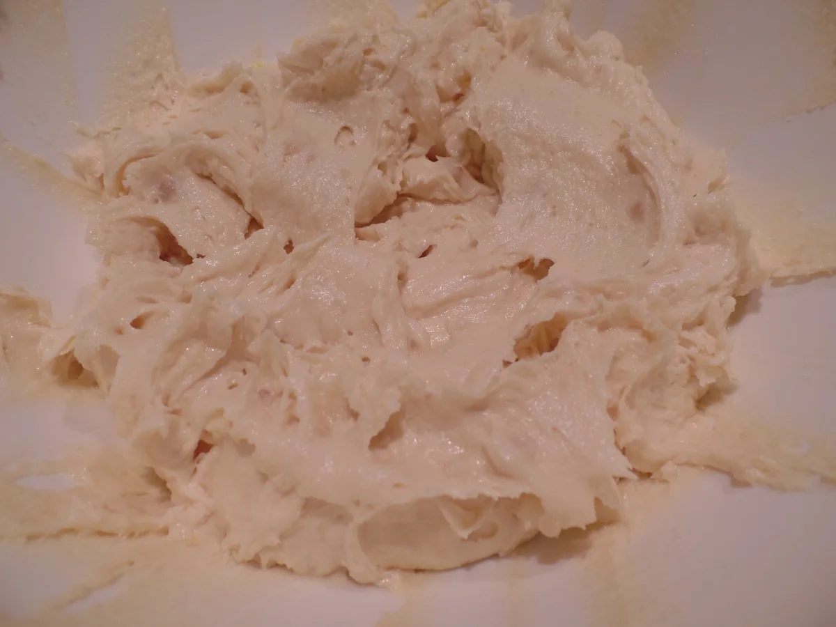 Rezept: Zitroniger Marzipan-Gugelhupf Bild Nr. 609 Zitroniger Marzipan-Gugelhupf - Rezept - Bild Nr. 609