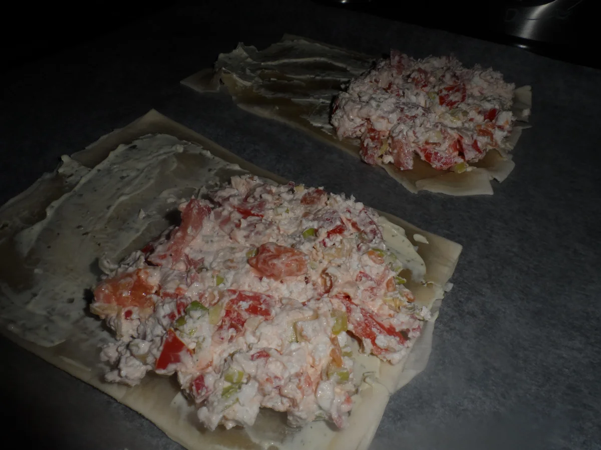 Rezept: BiNe` S GEFÜLLTER BLÄTTERTEIG MIT SCHAFSKÄSE & TOMATE Bild Nr. 609 BiNe` S GEFÜLLTER BLÄTTERTEIG MIT SCHAFSKÄSE & TOMATE - Rezept - Bild Nr. 609