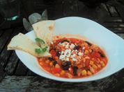 Hähnchen-Chili mit Cheddar-Tortilla-Ecken - Rezept - Bild Nr. 603