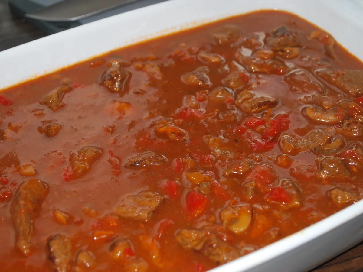 Jägergulasch mit Röstikruste - Rezept - Bild Nr. 604