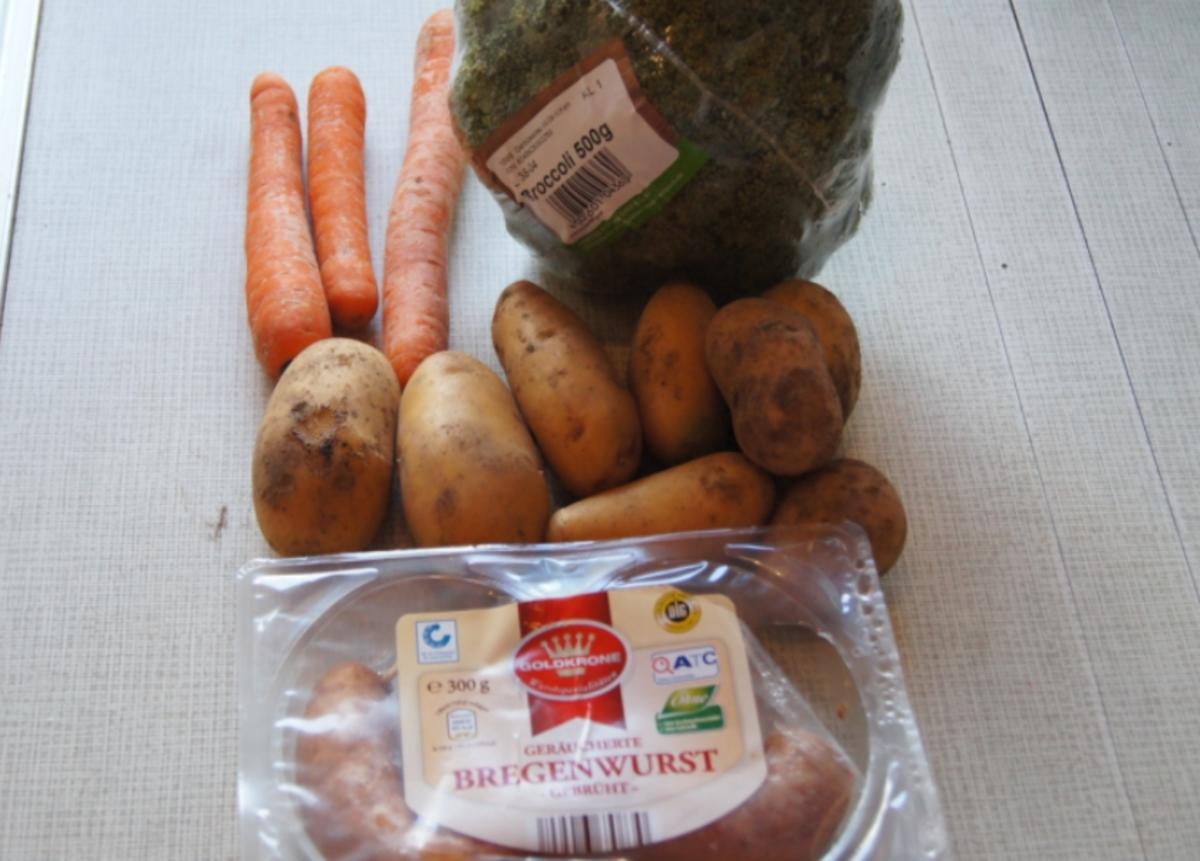 Brägenwurst mit Möhren-Brokkoli-Gemüse und Kartoffelpilzen - Rezept - Bild Nr. 604