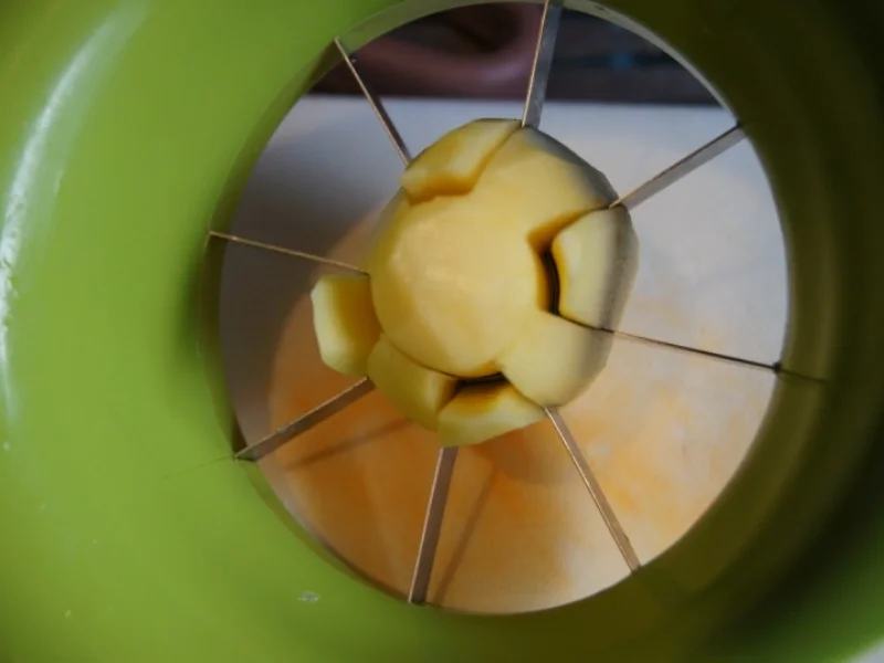 Brägenwurst mit Möhren-Brokkoli-Gemüse und Kartoffelpilzen - Rezept - Bild Nr. 612