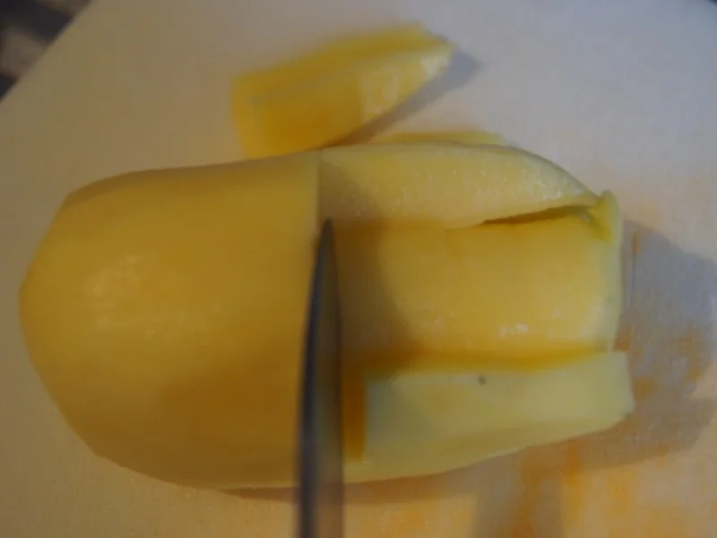 Brägenwurst mit Möhren-Brokkoli-Gemüse und Kartoffelpilzen - Rezept - Bild Nr. 613