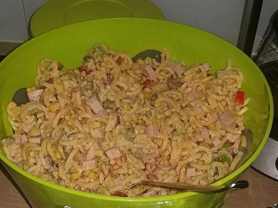 Herzhafter Nudelsalat - Rezept
