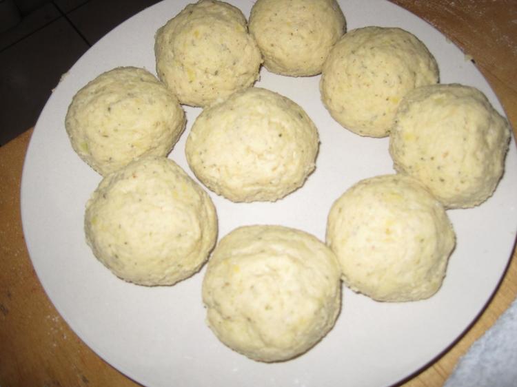 Kartoffelknödel Oma Liesel - einfach - von Monali