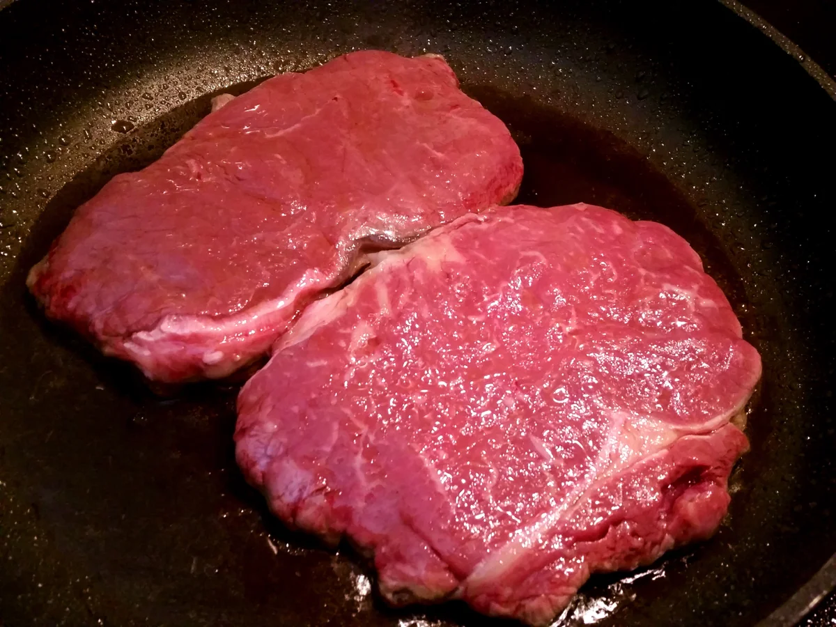 Rezept: Rumpsteak mit Champignons Bild Nr. 643 Rumpsteak mit Champignons - Rezept - Bild Nr. 643