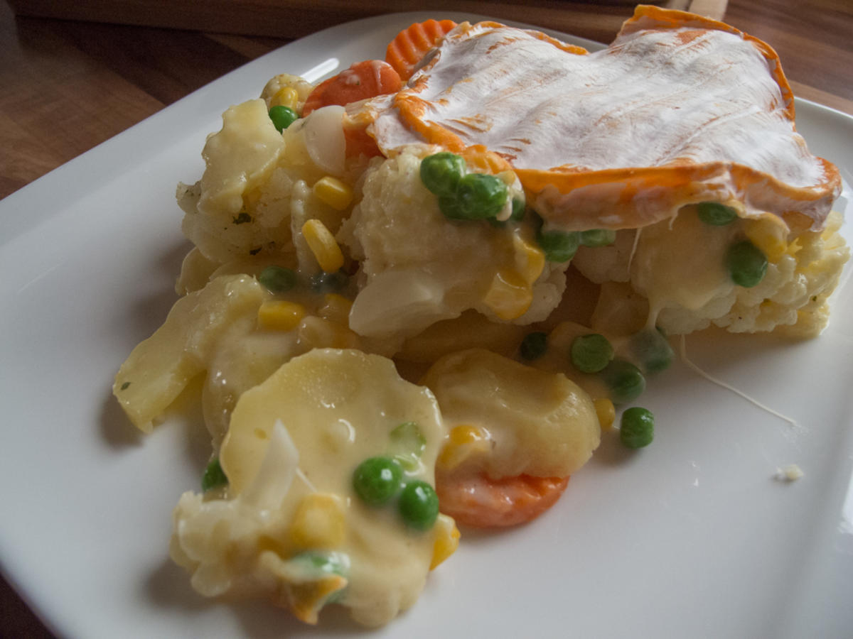 Bilder für Blumenkohlauflauf mit Kartoffeln festkochend und Blumenkohlröschen frisch Rezept